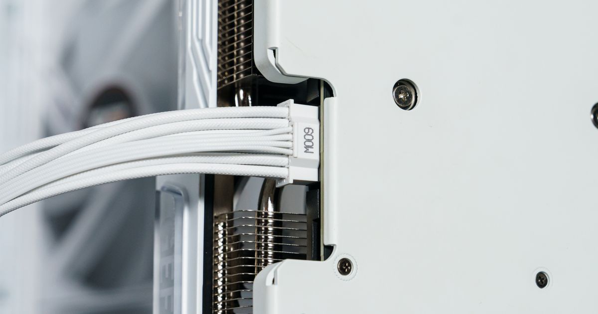 使用最新 ATX 3.1 電源供應器顯示卡供電線材注意事項