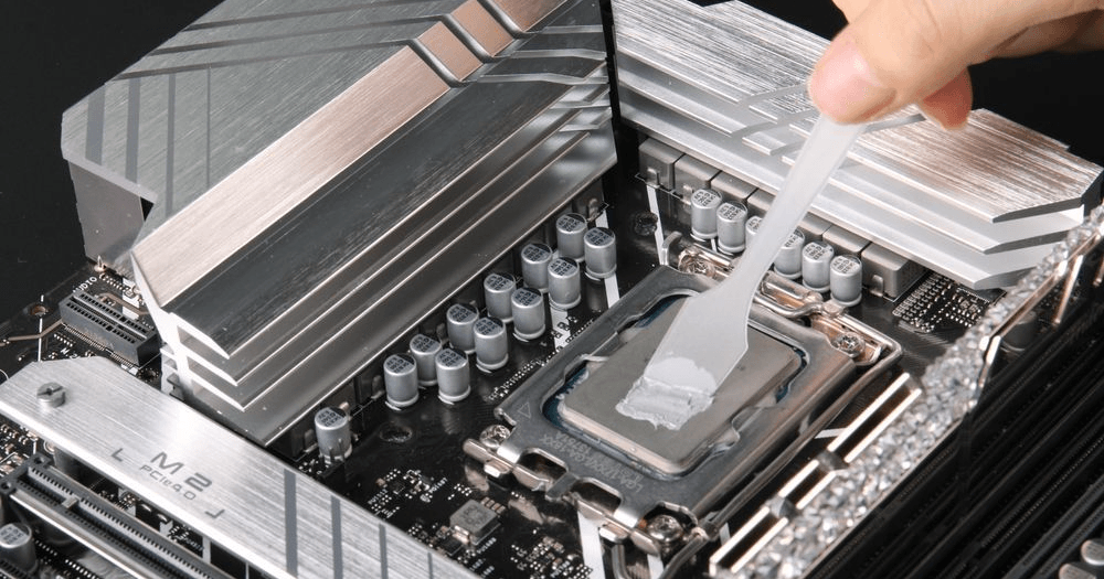 散熱膏多久換一次？CPU 與 GPU 維護全攻略
