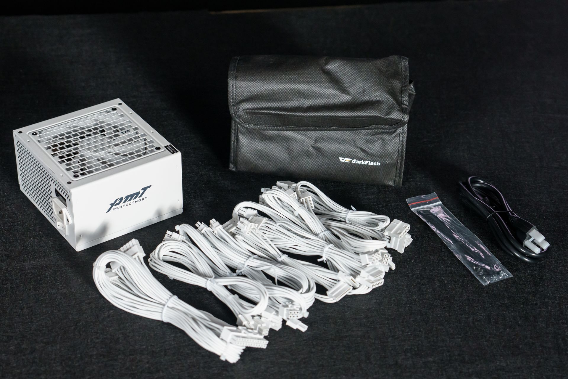 PMT 750W 電源供應器