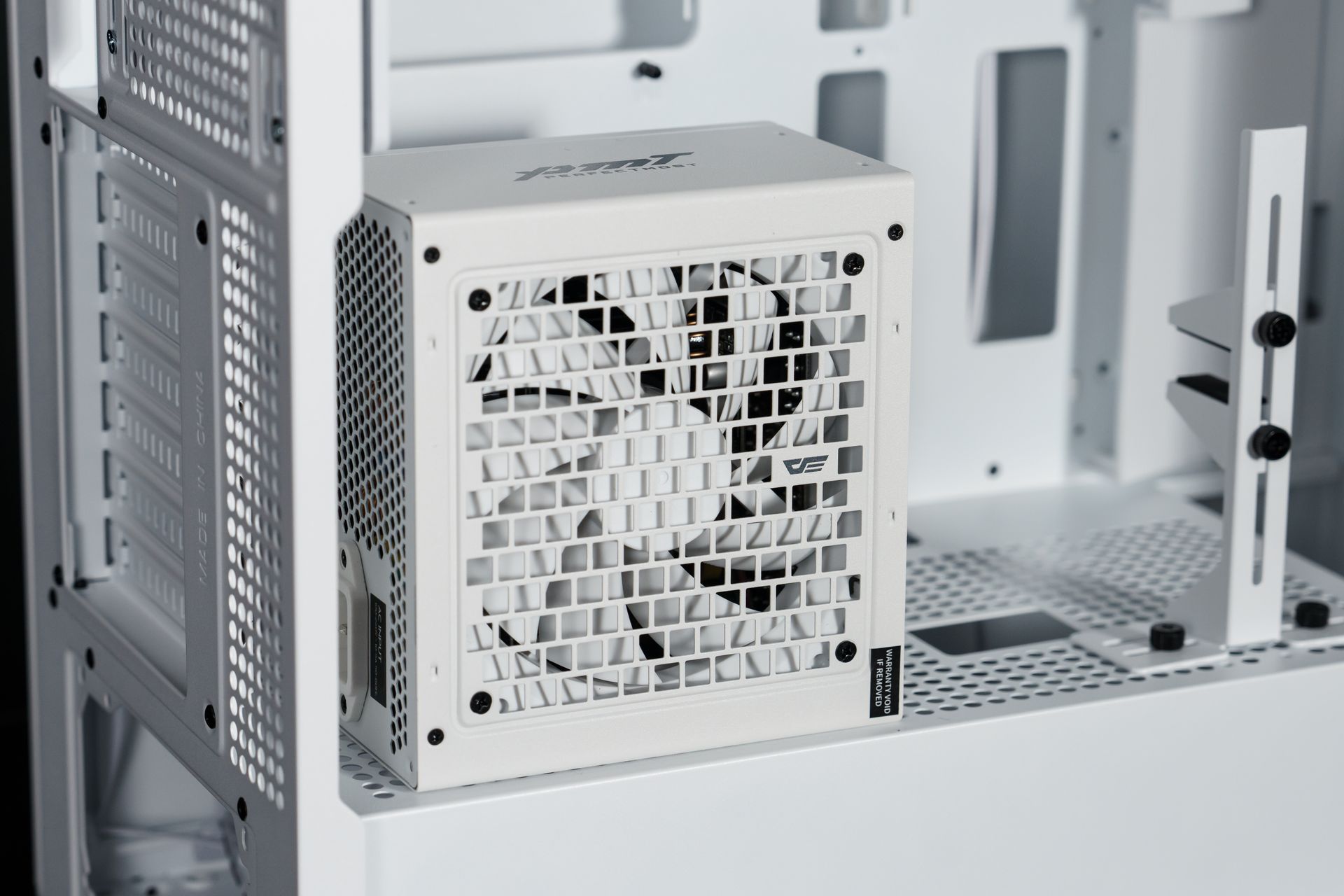 PMT 850W 電源供應器