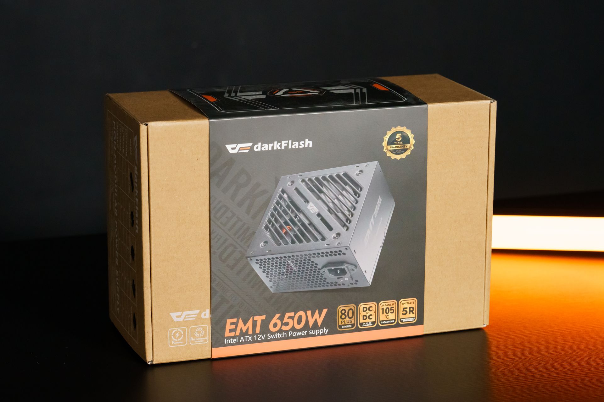 EMT 650W 電源供應器