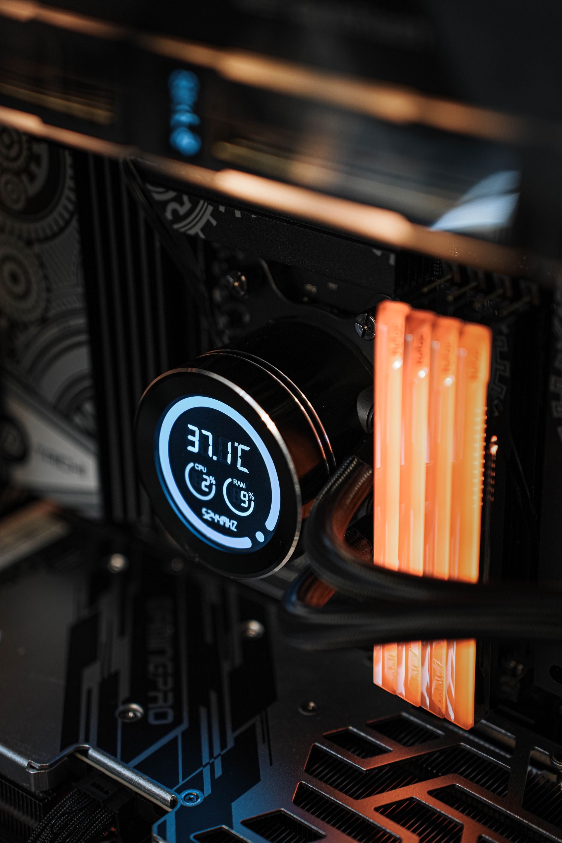 GAMFORCE2025 DN240D 冰旋峰 LCD 240mm (數位顯示屏)