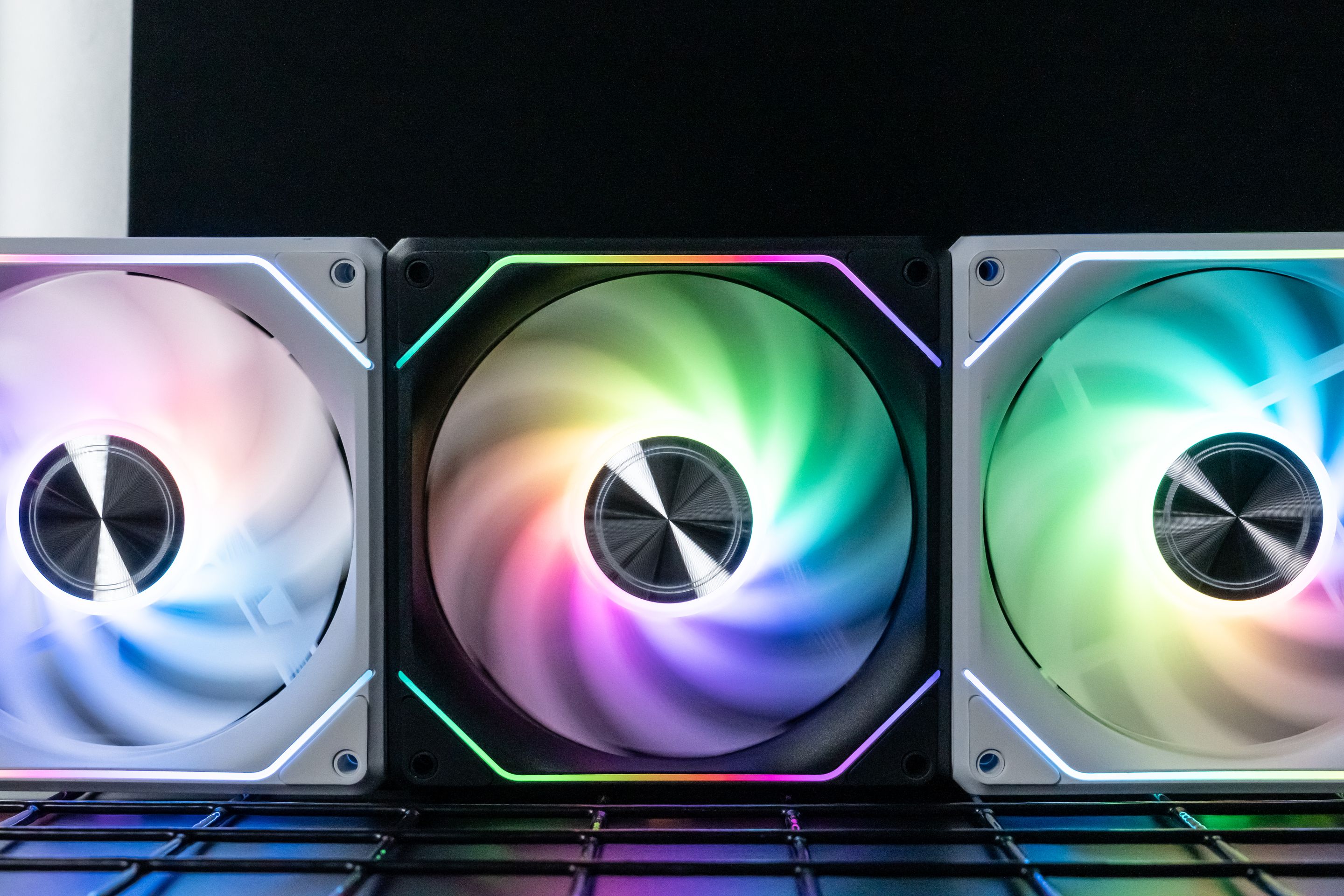 【買三送一】 G24 Gauss ARGB  磁軌風扇