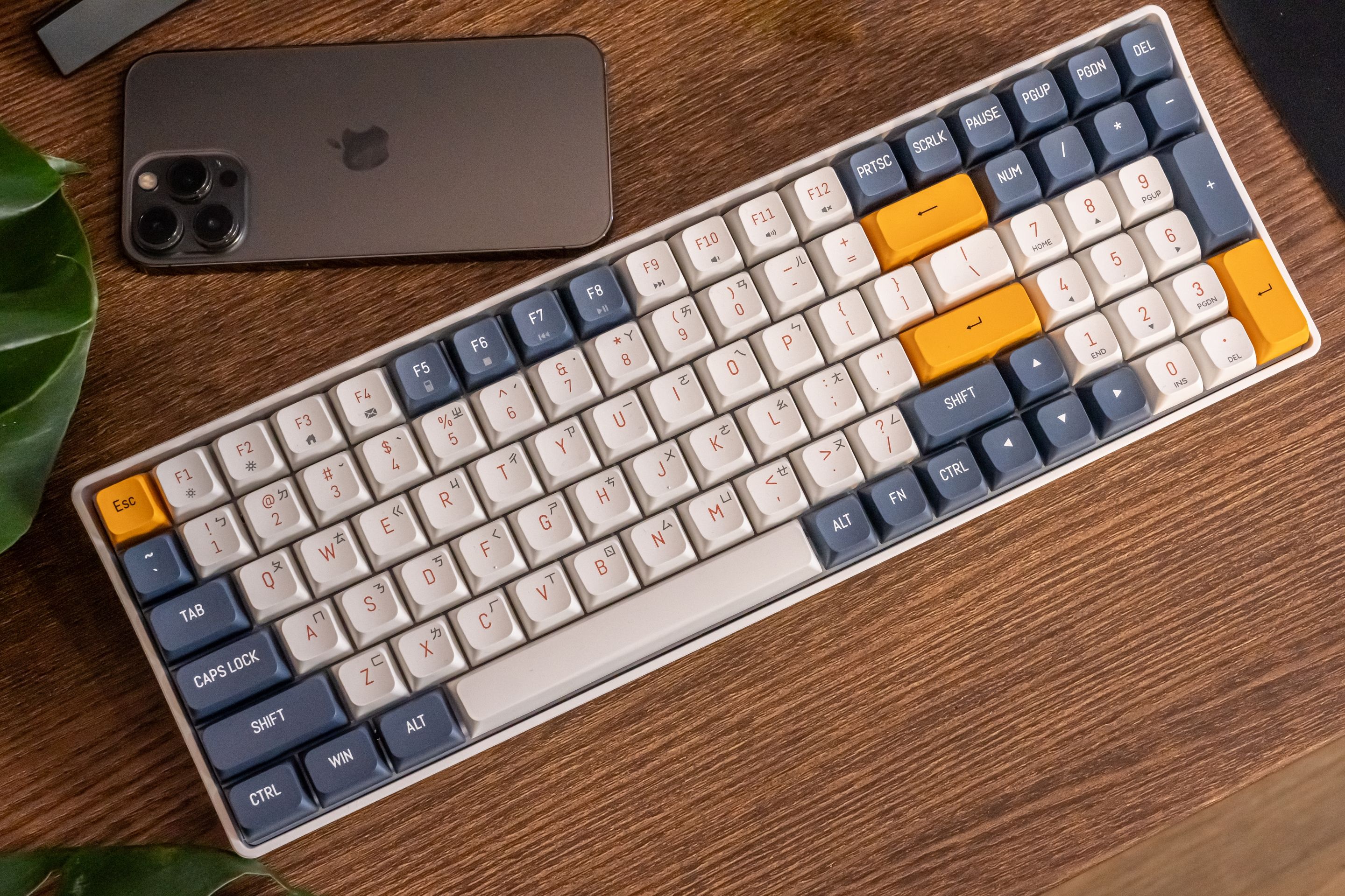 GAMFORCE2025 GD100 雙模機械鍵盤