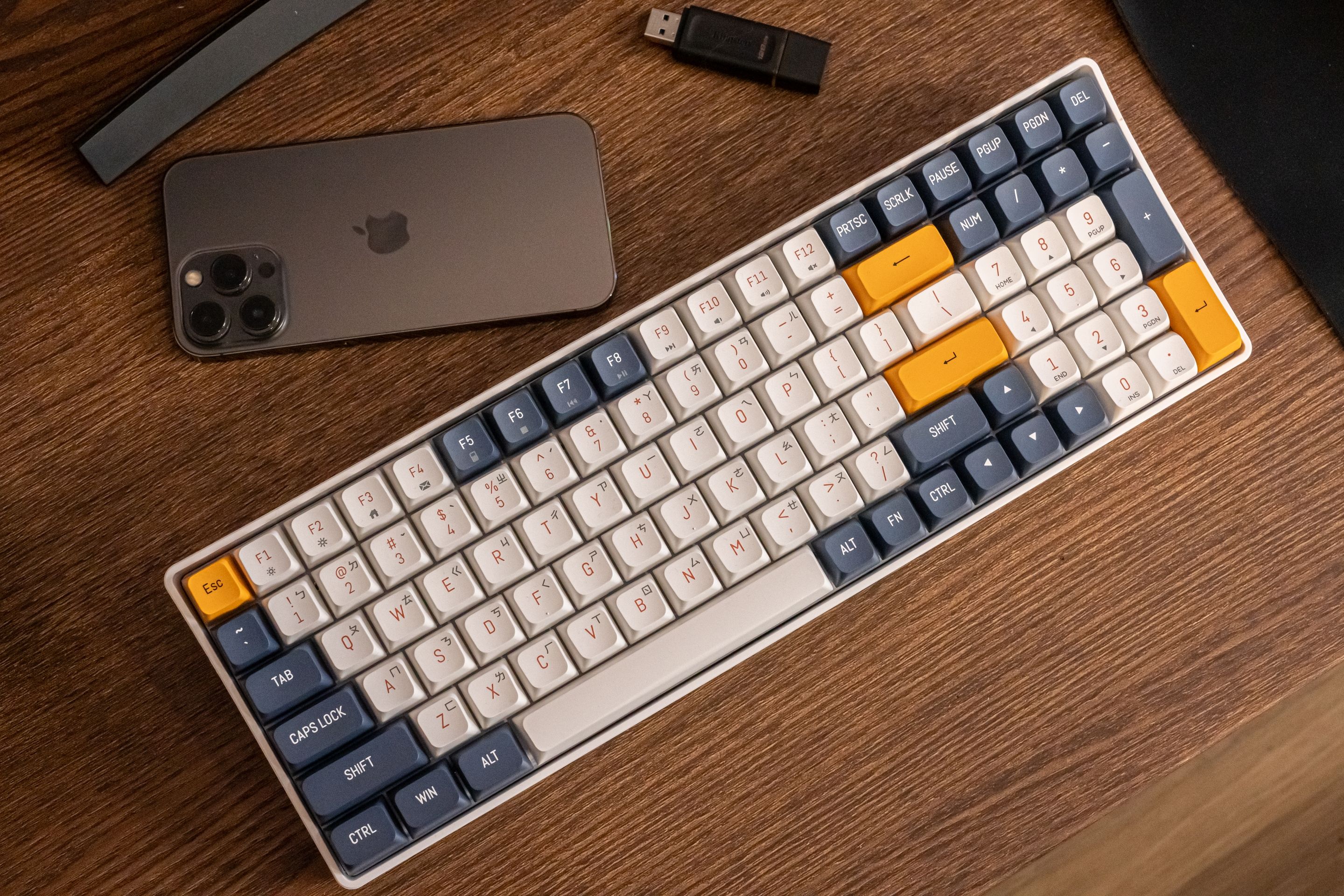 GAMFORCE2025 GD100 雙模機械鍵盤